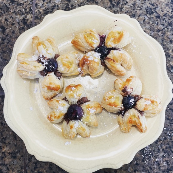 Meet your Posher, Nicholas - Picture 8 of 9